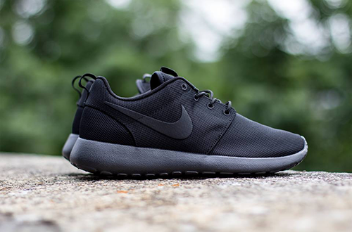 Nike Roshe Run - Triple Black